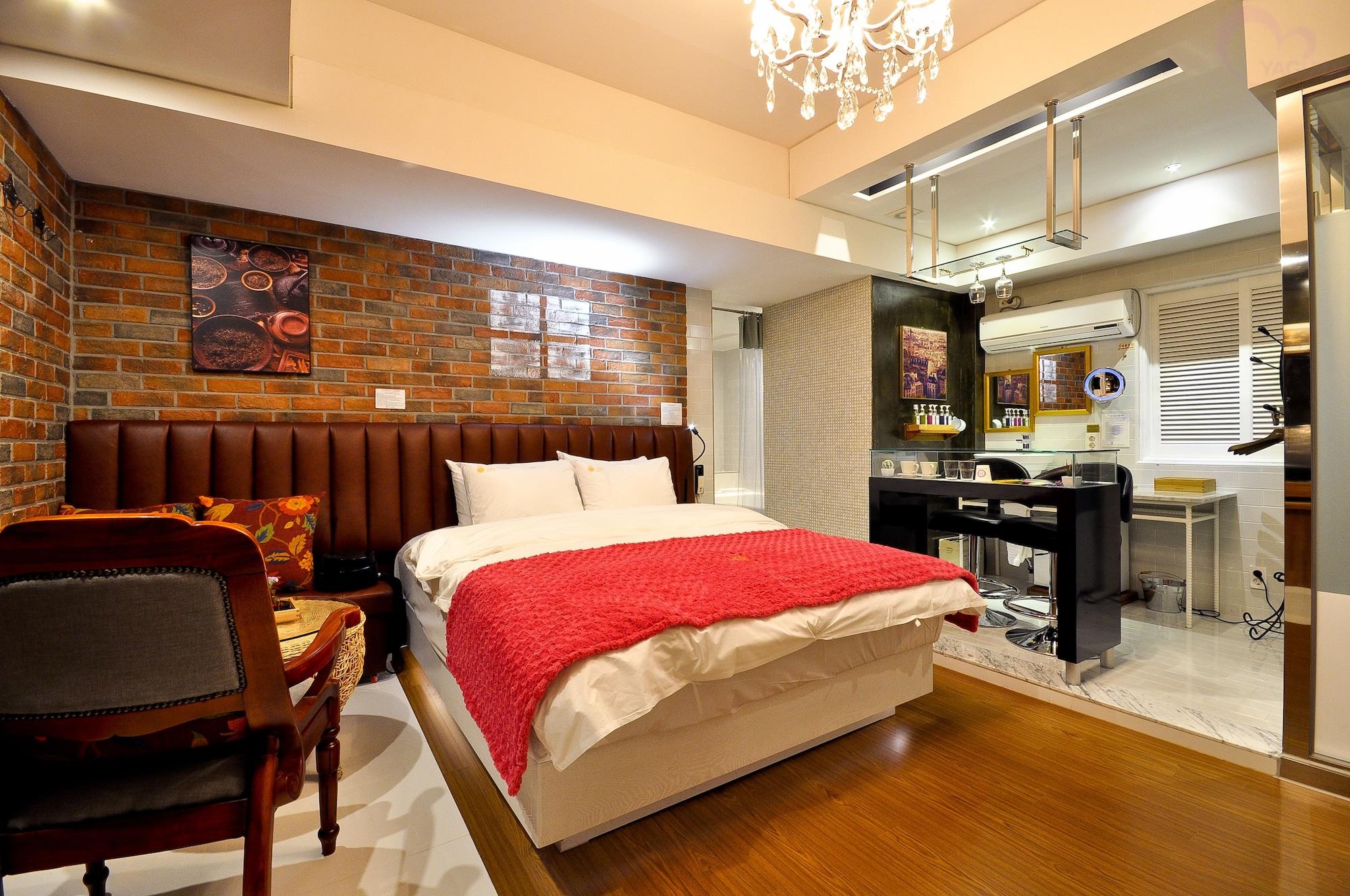 February Hotel Apsan แทกู ภายนอก รูปภาพ