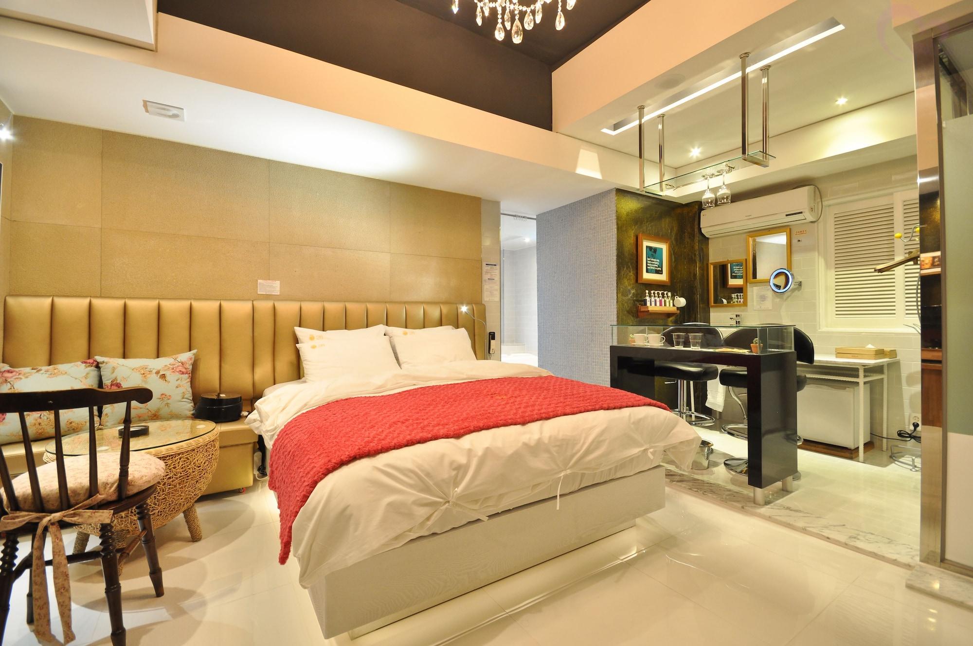 February Hotel Apsan แทกู ภายนอก รูปภาพ