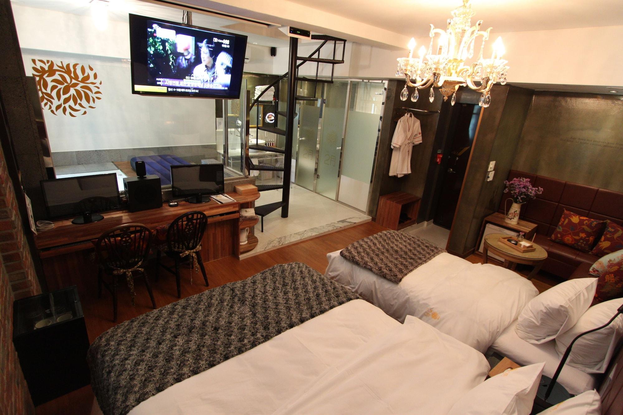 February Hotel Apsan แทกู ภายนอก รูปภาพ