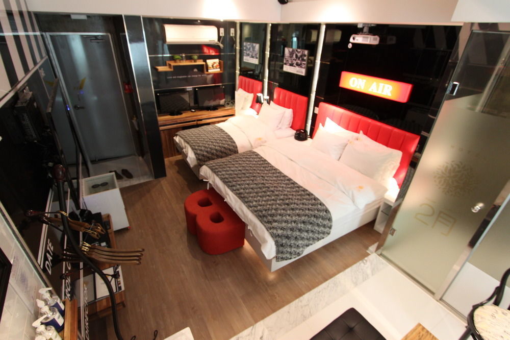 February Hotel Apsan แทกู ภายนอก รูปภาพ