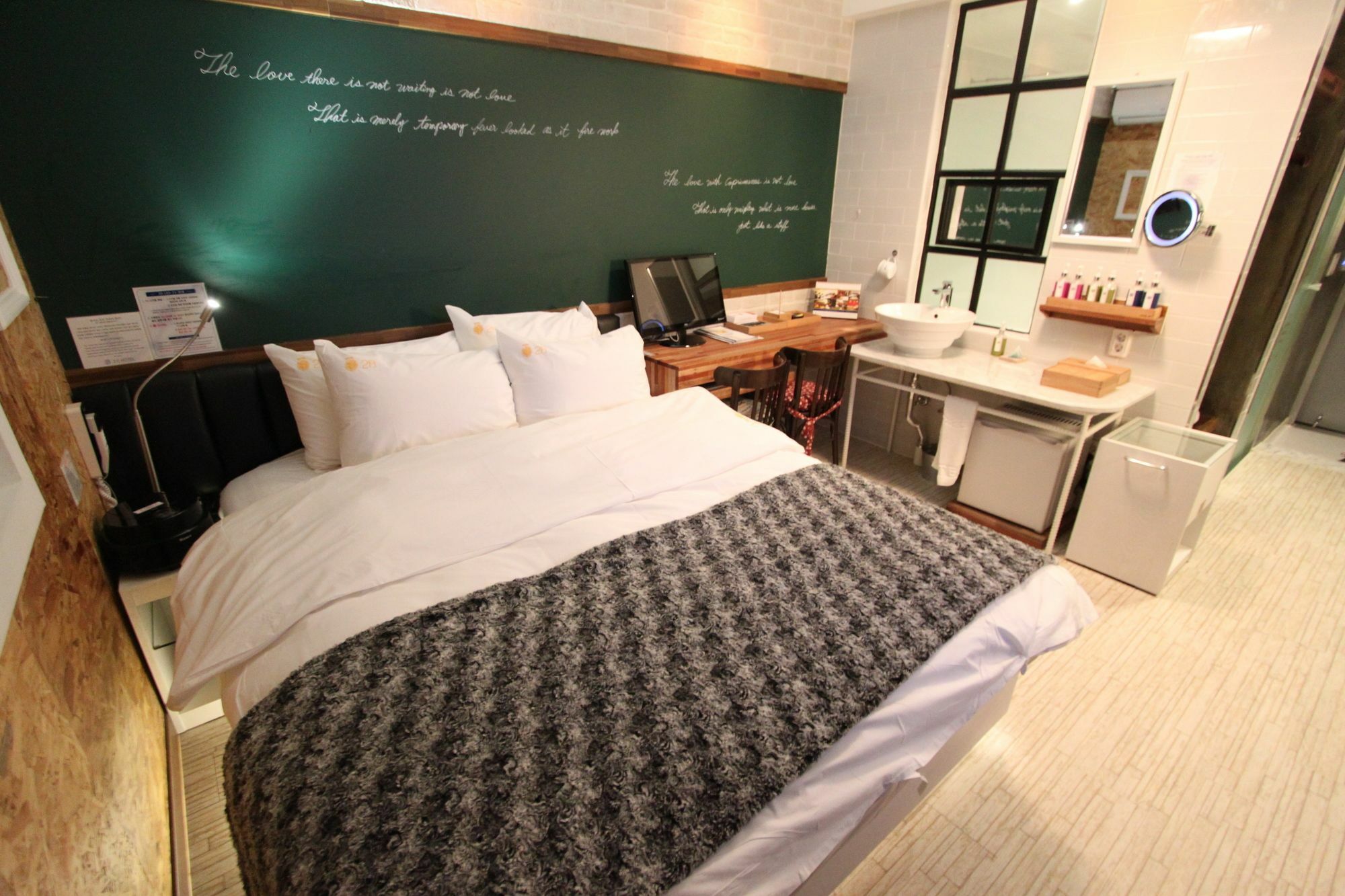 February Hotel Apsan แทกู ภายนอก รูปภาพ